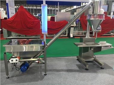 Confezionatrice semiautomatica per spezie